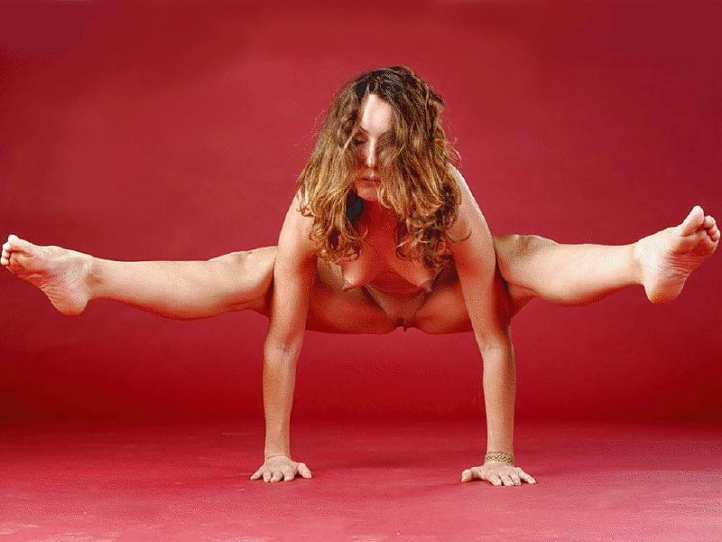 25P Yoga - erotic art pictures