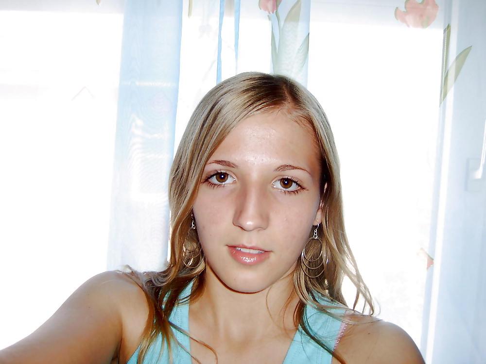 16P CUTE BLONDE GERMAN TEENY I