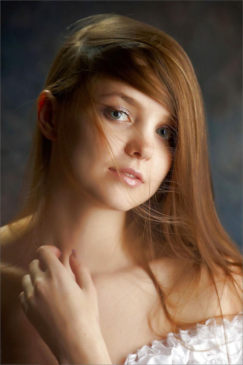 12P ARTISTIC TEEN AMELIE (HQ) - londonlad