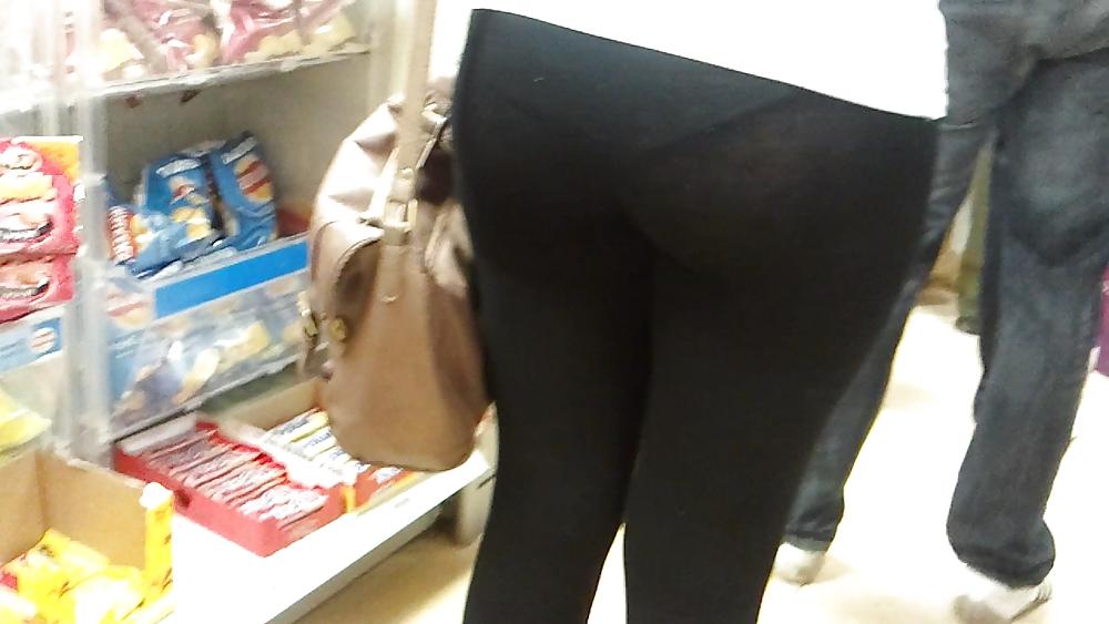 18P Chubby ass teen in leggings
