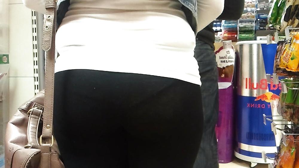 18P Chubby ass teen in leggings