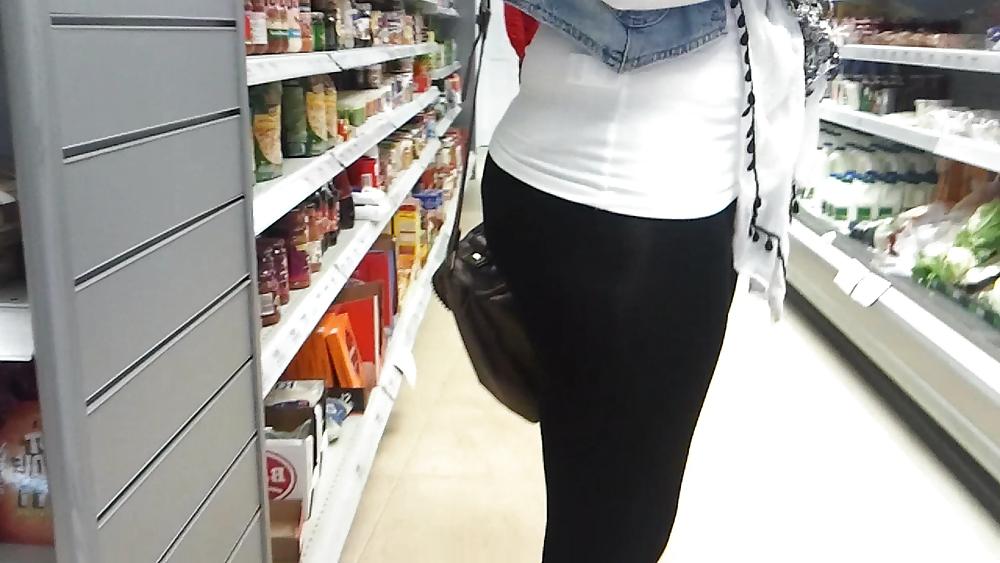 18P Chubby ass teen in leggings