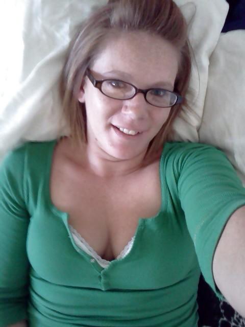 25P LOVE WOMEN WITH GLASSES