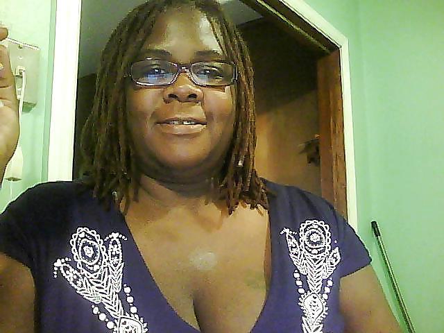 25P LOVE WOMEN WITH GLASSES