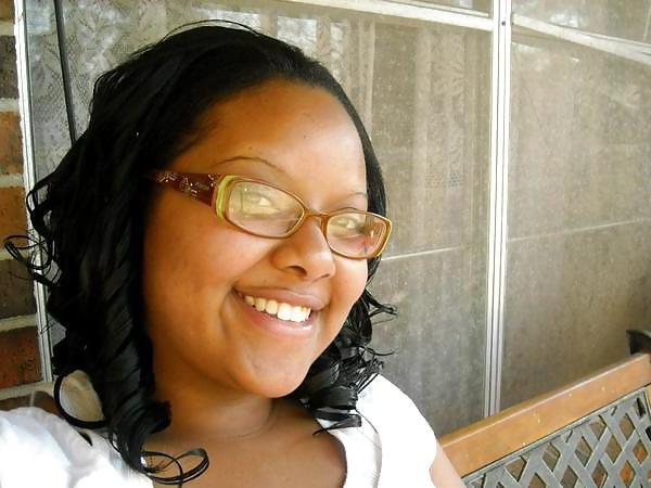 25P LOVE WOMEN WITH GLASSES