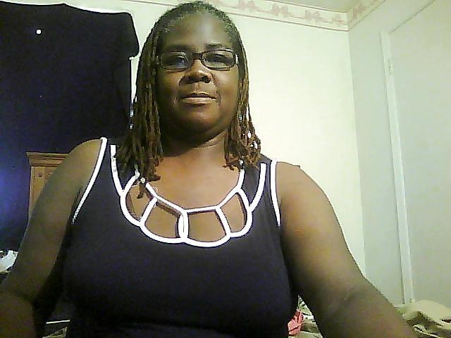 25P LOVE WOMEN WITH GLASSES