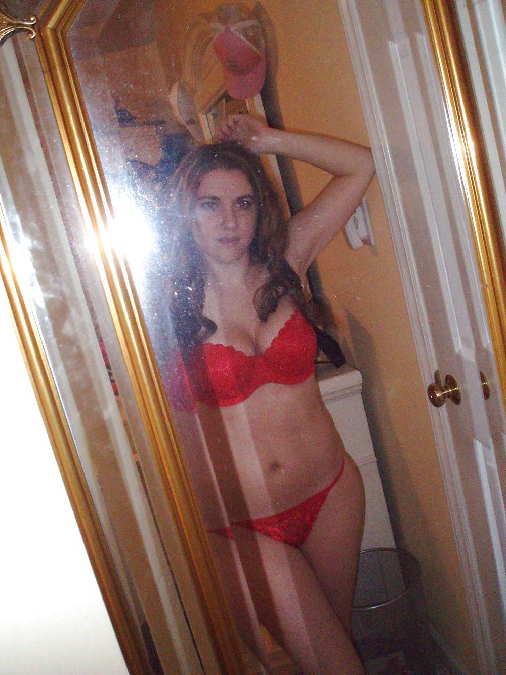 25P KINKY GIRLFRIEND II