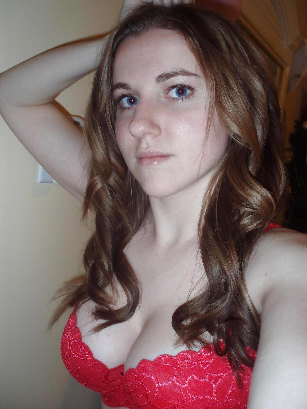 25P KINKY GIRLFRIEND II