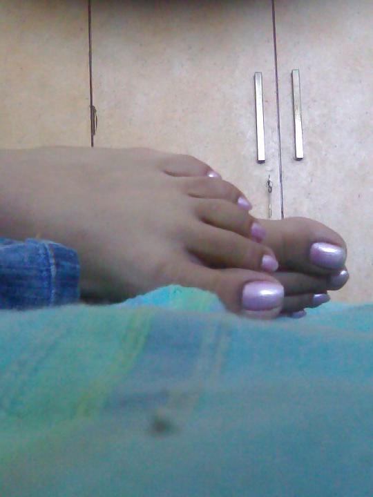 9P Arab feet