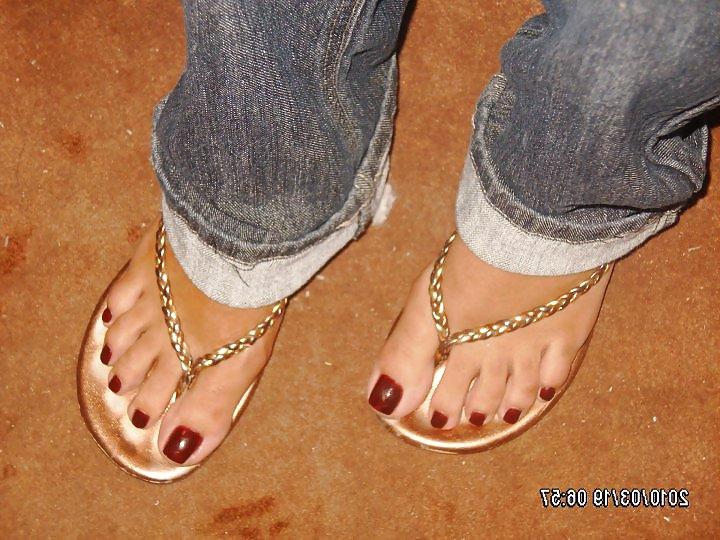 9P Arab feet