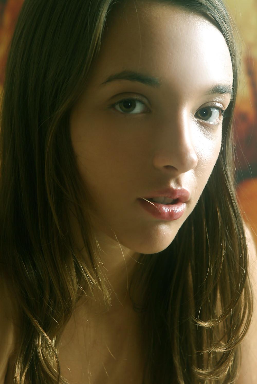 23P Cute 18 year old girl
