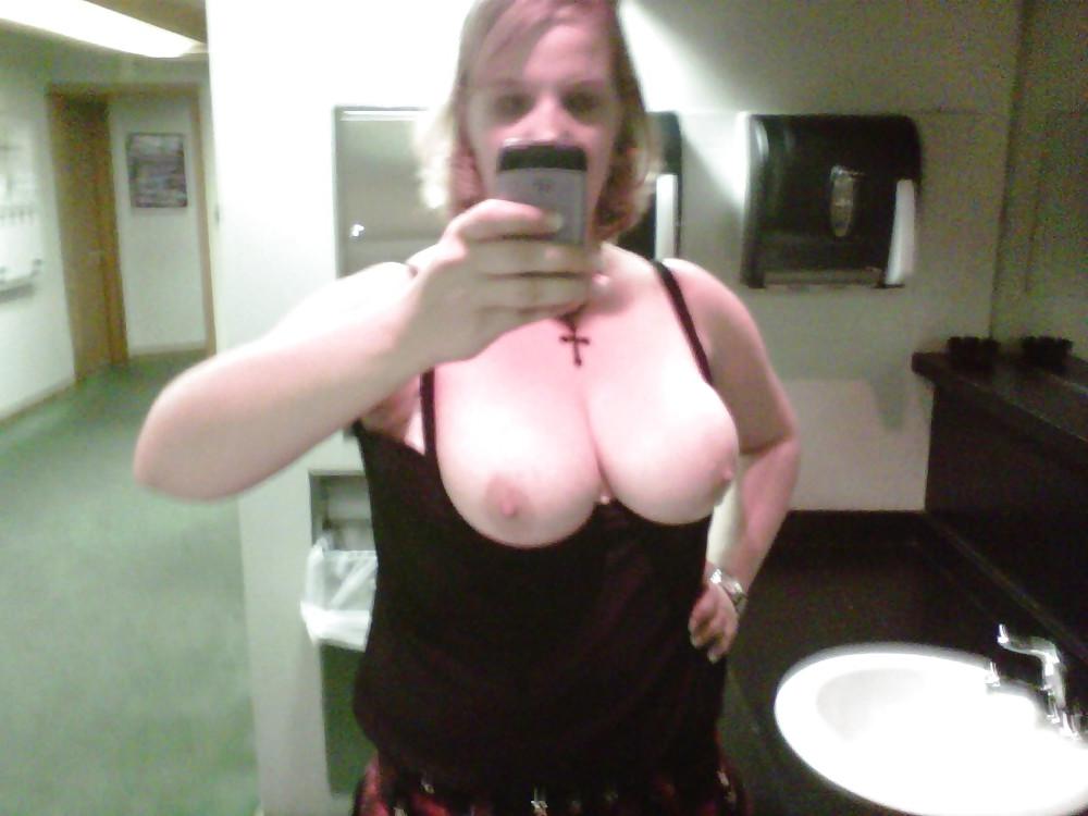 25P Married Slut Enjoying BBC & Her Husband