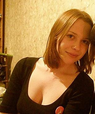 25P Bitch elena,comment plzz
