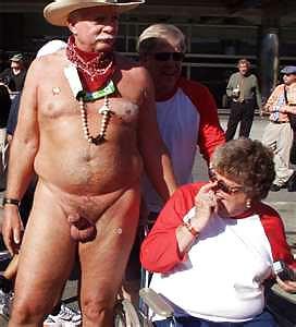 22P Mr. Smiles naked in public