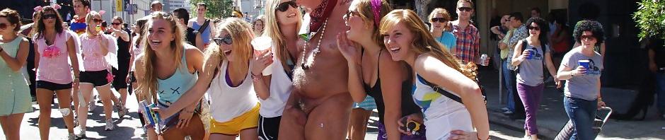 22P Mr. Smiles naked in public