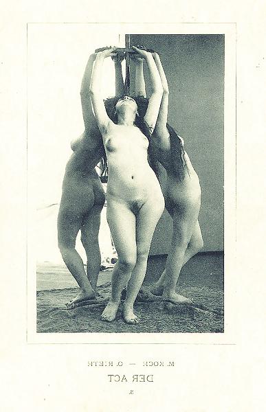 13P Vintage female nudes.