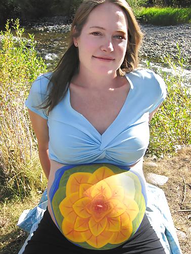 21P Body Art Pregnant