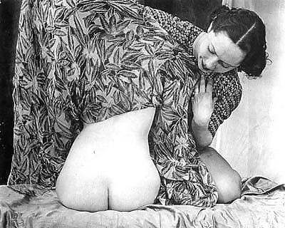 7P Vintage Erotic Photo Art 9 - Nude Model 6 Girlfriends
