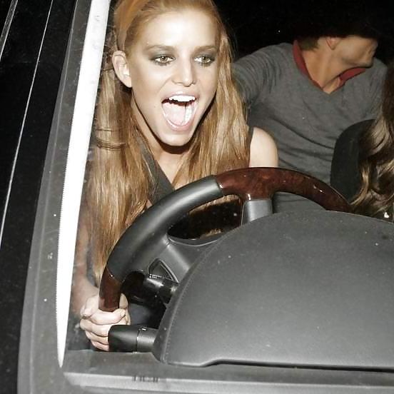 25P Jessica simpson mouth and tongue