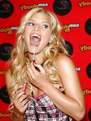 25P Jessica simpson mouth and tongue