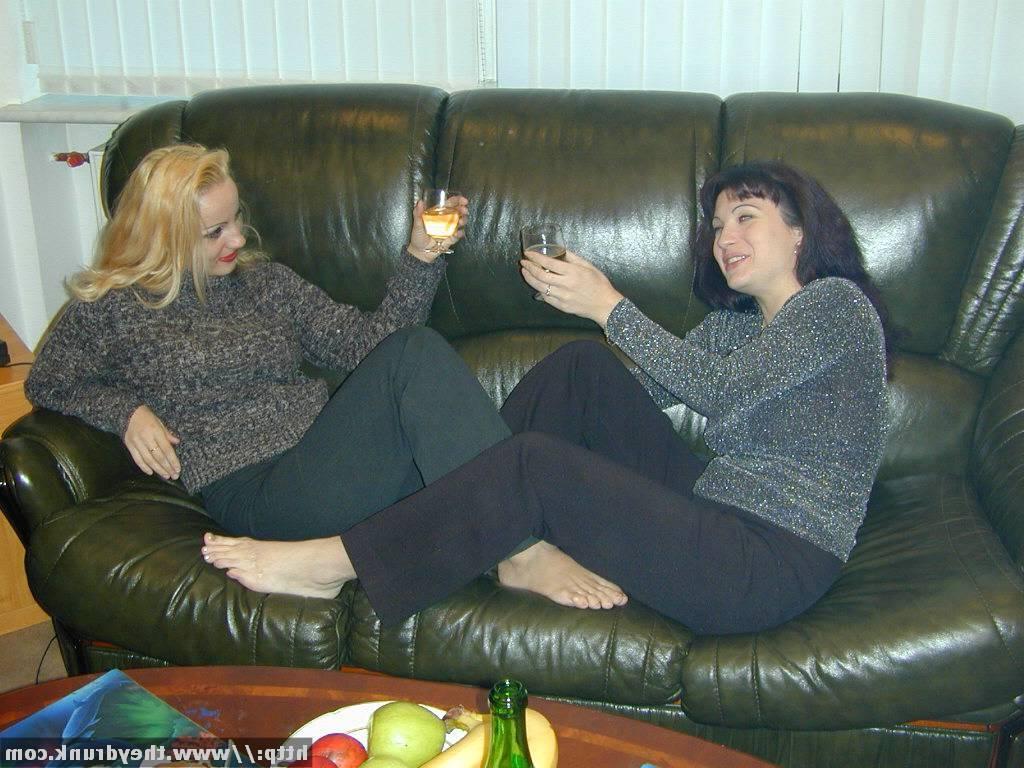 16P Young girls get drunk and play naughty lesbian games