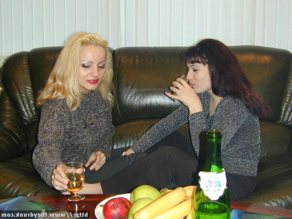 16P Young girls get drunk and play naughty lesbian games