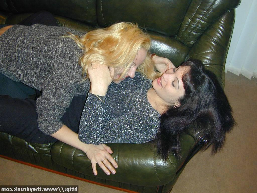 16P Young girls get drunk and play naughty lesbian games