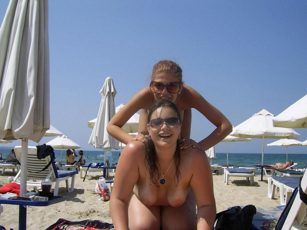 15P Chubby amateur wifes fucking in home porn