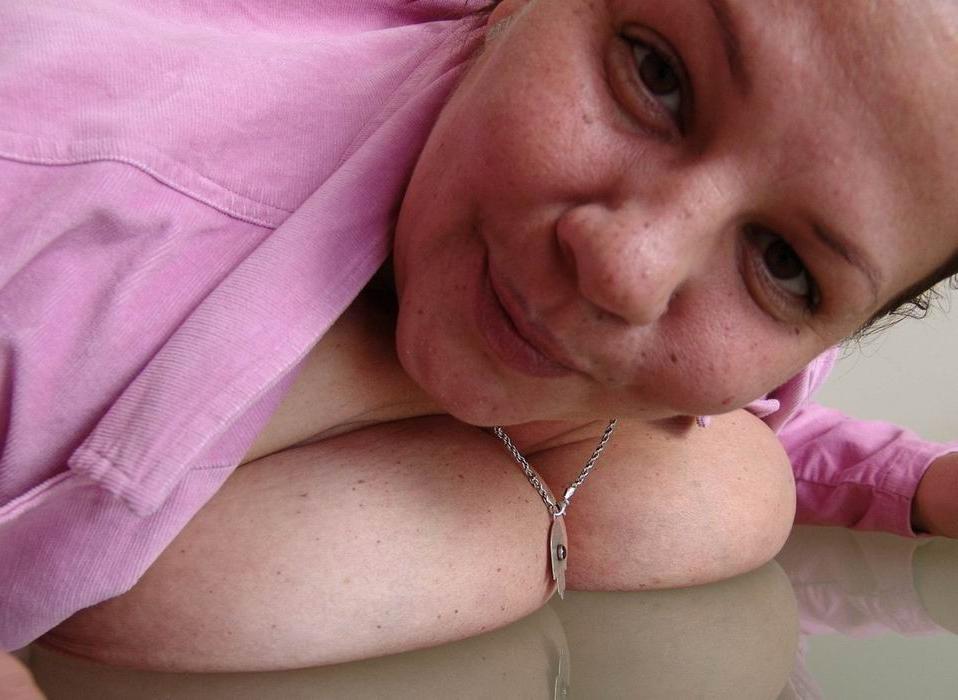 18P Huge amateur mature showing her monster boobs