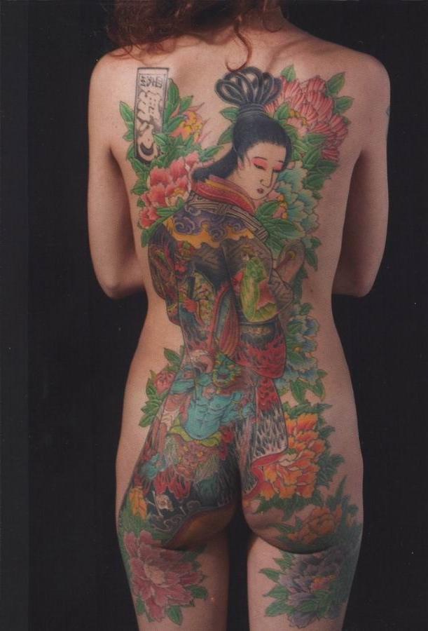 14P kinky tattoed and pierced amateurs
