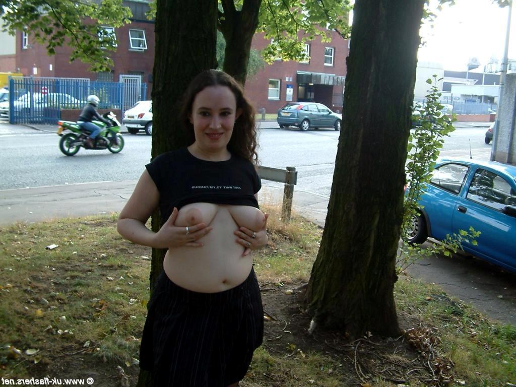 15P Public masturbation of Nimue Allen