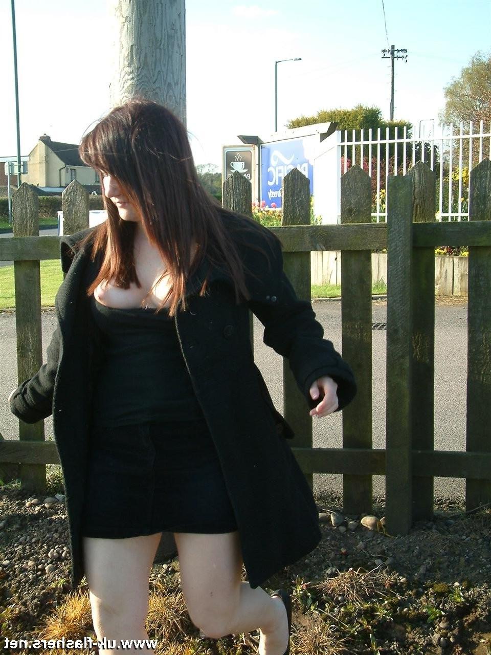 16P Dolly nude in public