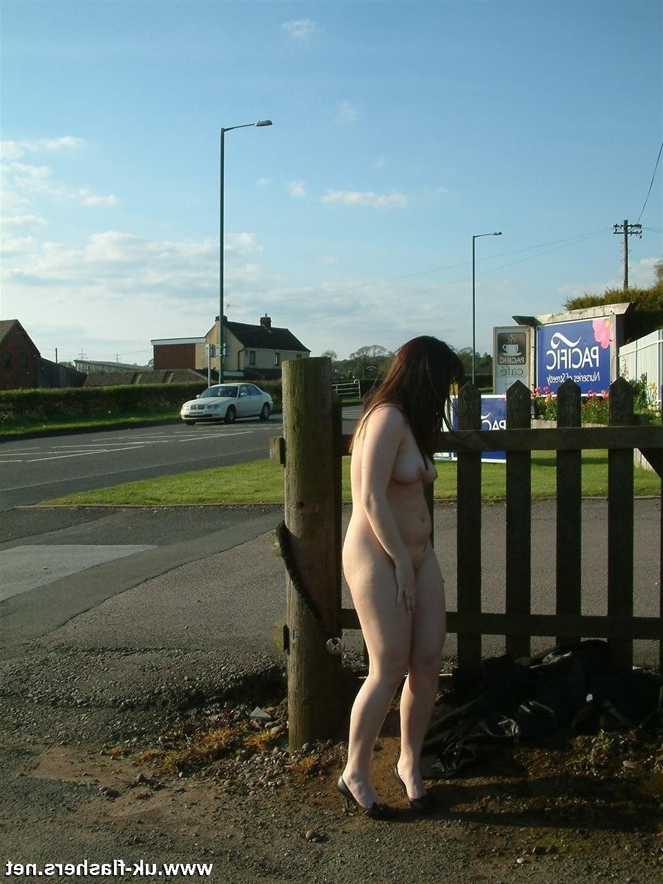 16P Dolly nude in public
