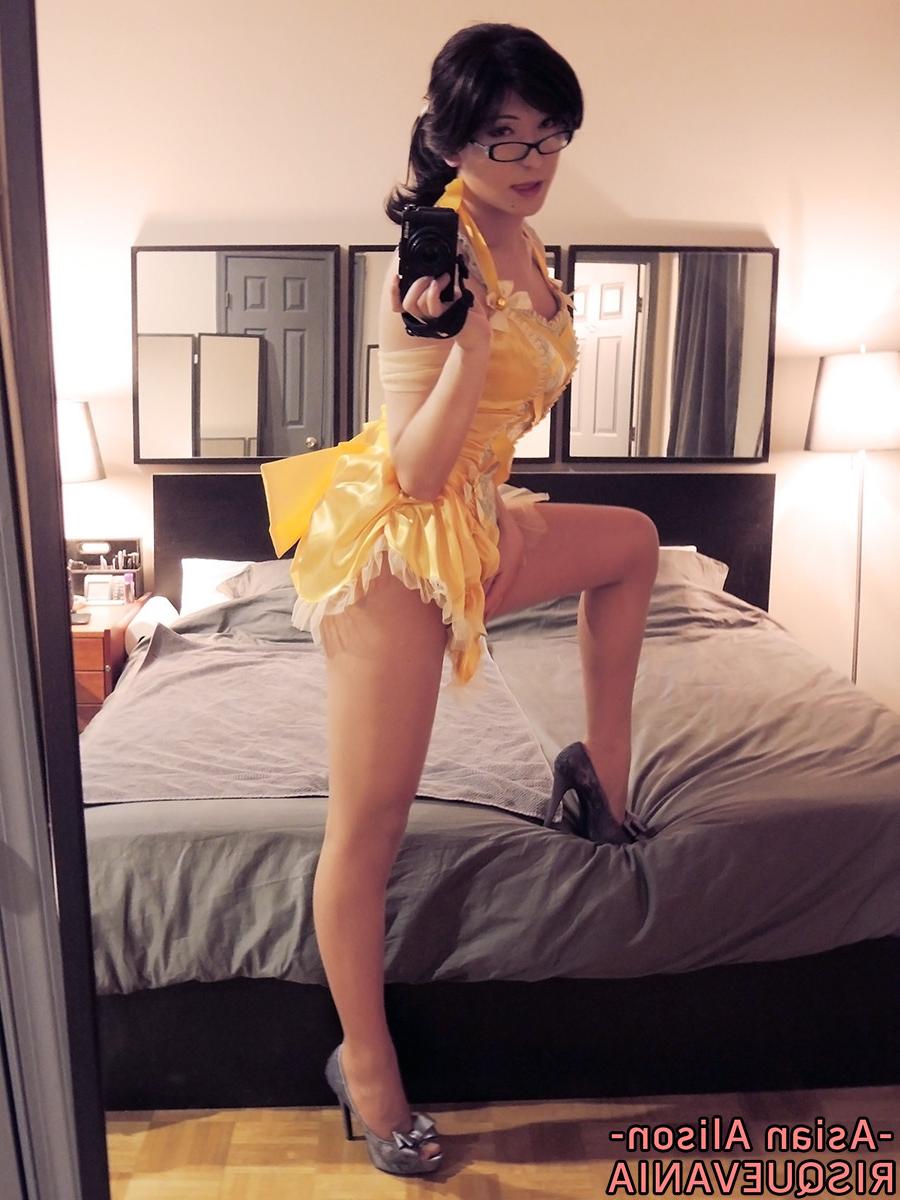 22P Amateur ladyboy selfies