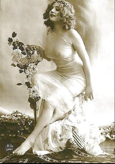 10P Vintage Erotic Photo Art 10 - Nude Model 7 Brides