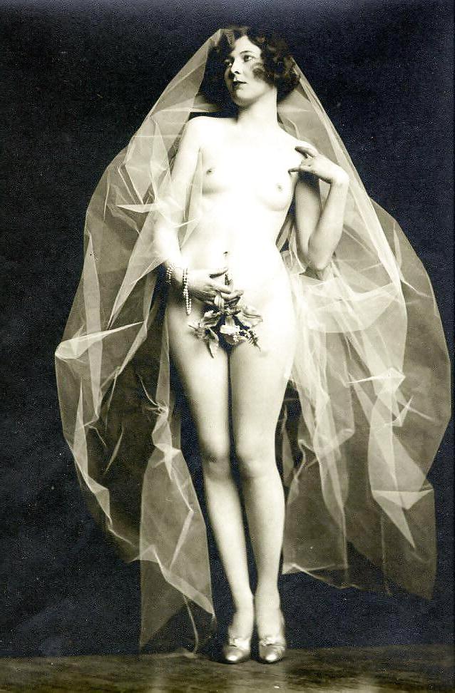 10P Vintage Erotic Photo Art 10 - Nude Model 7 Brides