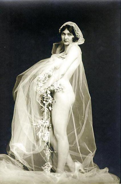 10P Vintage Erotic Photo Art 10 - Nude Model 7 Brides