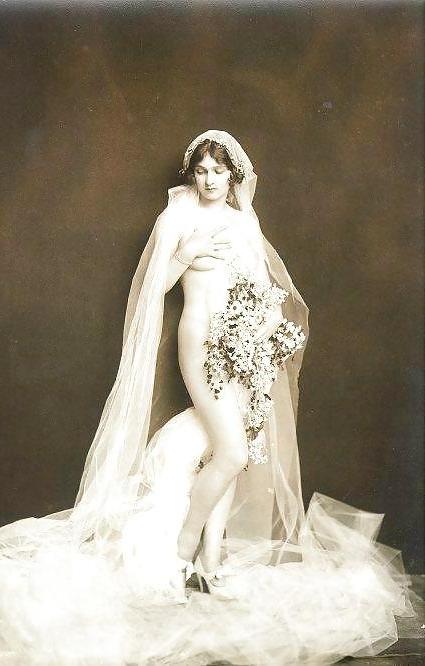 10P Vintage Erotic Photo Art 10 - Nude Model 7 Brides