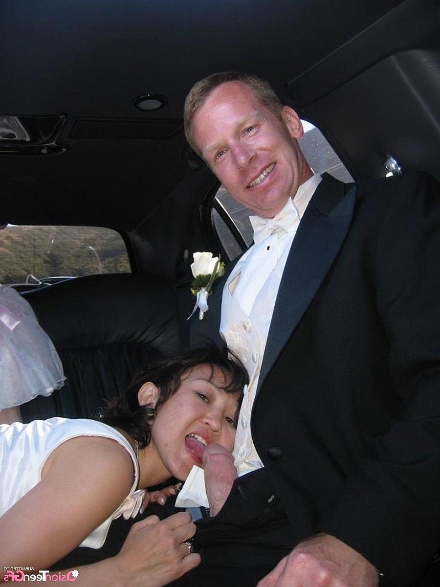 17P This new bride loves showing her nude body to her man