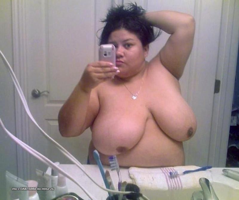 15P Kinky bbws posing sleazy for their lovers
