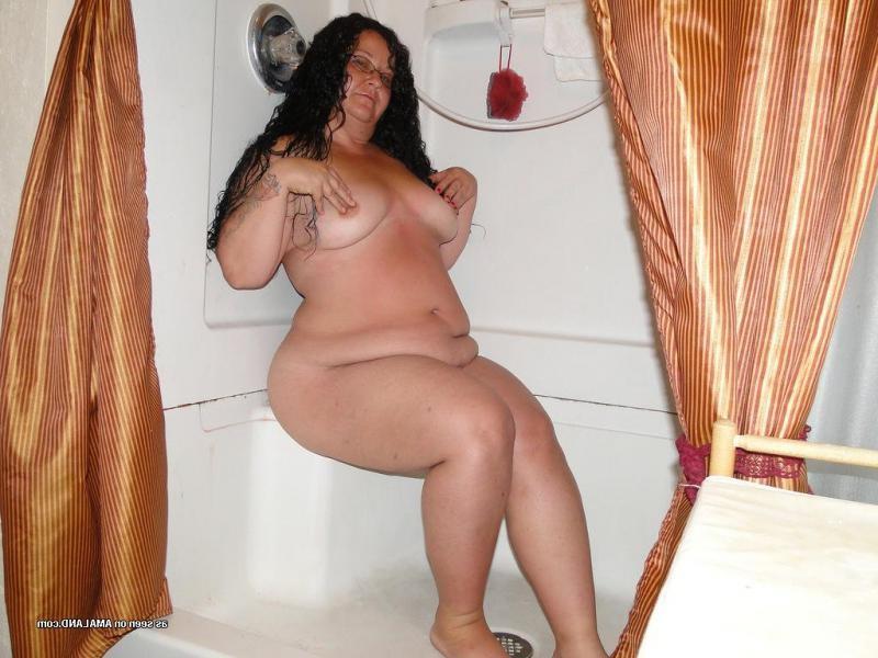 15P Kinky bbws posing sleazy for their lovers