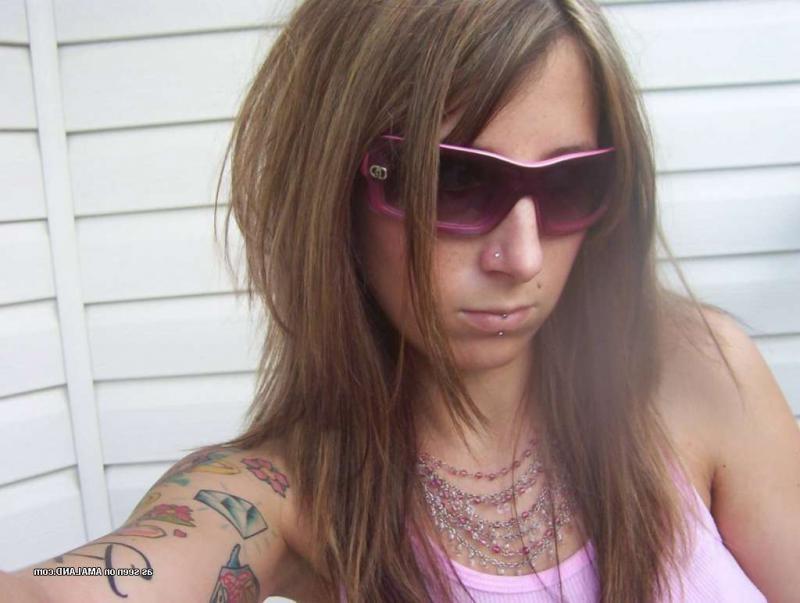 12P Wild horny kinky punk inked girlfriend's selfpics