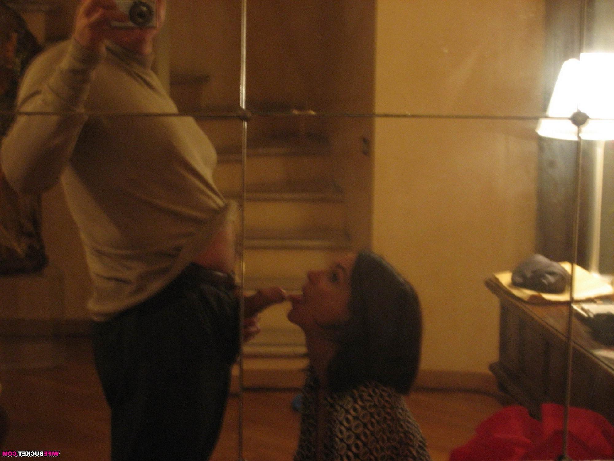 17P MILF fuck pics