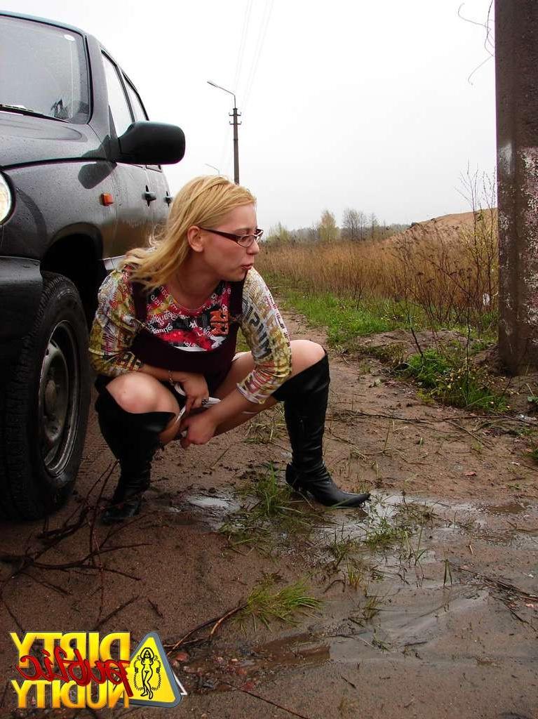 15P Luba pissing on the road