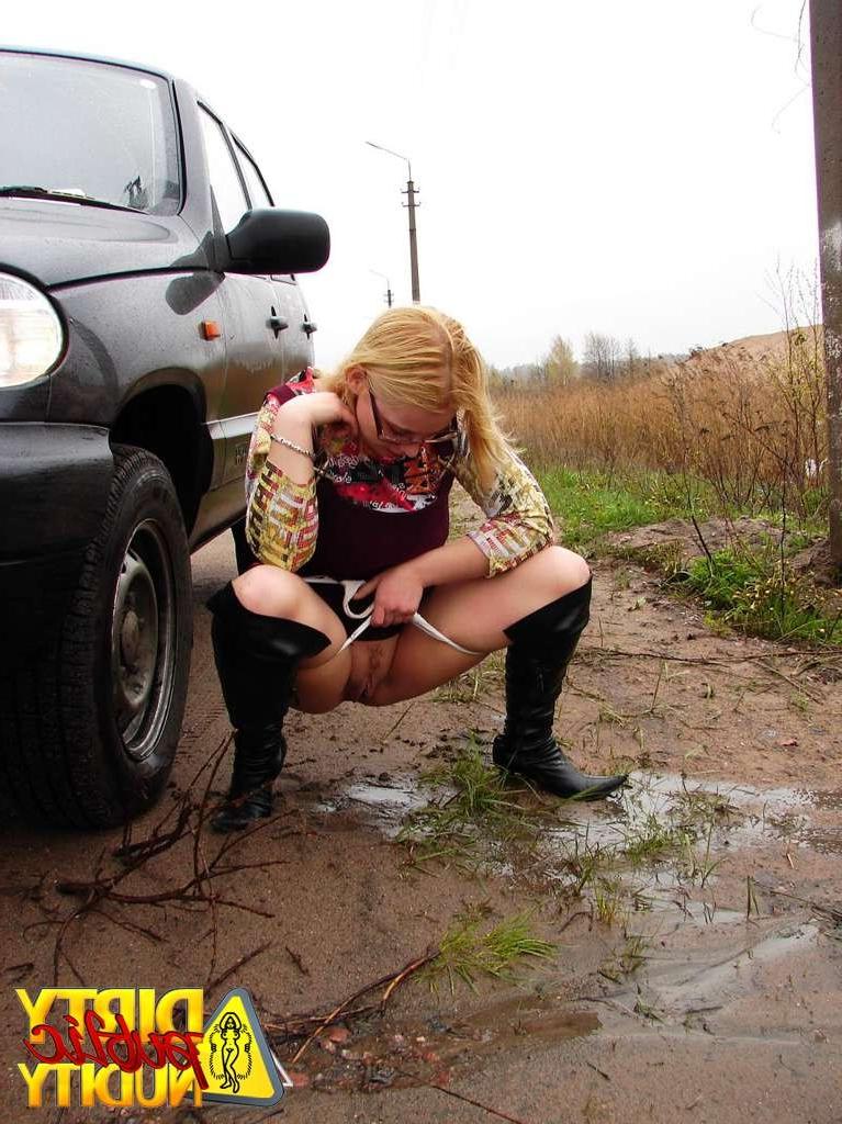 15P Luba pissing on the road