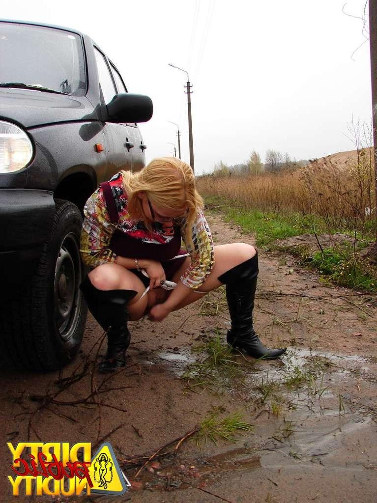 15P Luba pissing on the road