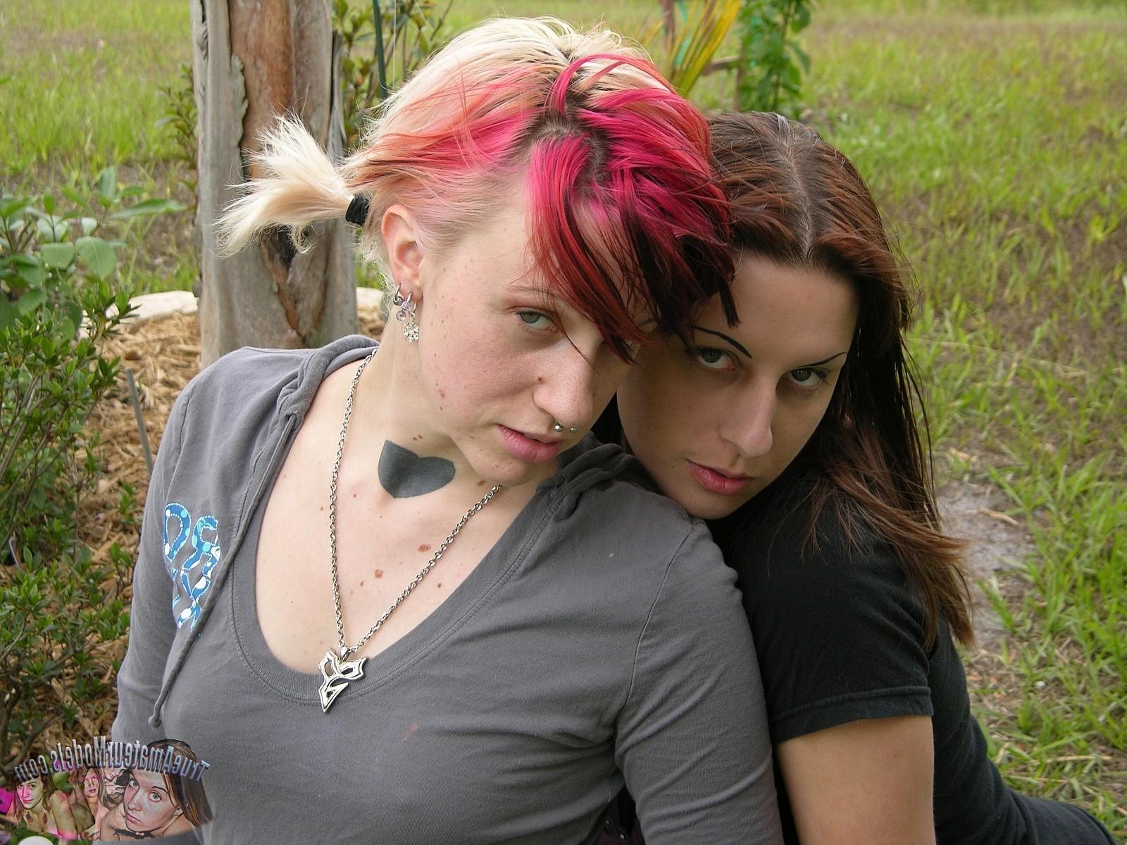 17P 2 Amateur Alternative Punk Girls - True Amateur Models