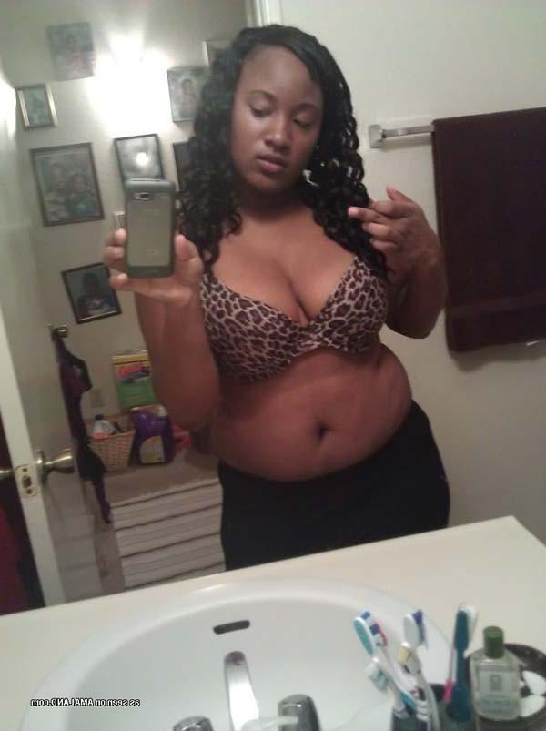 10P Photo compilation of three hot chunky amateur girlfriends