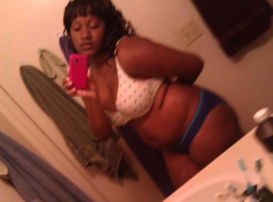 10P Photo compilation of three hot chunky amateur girlfriends