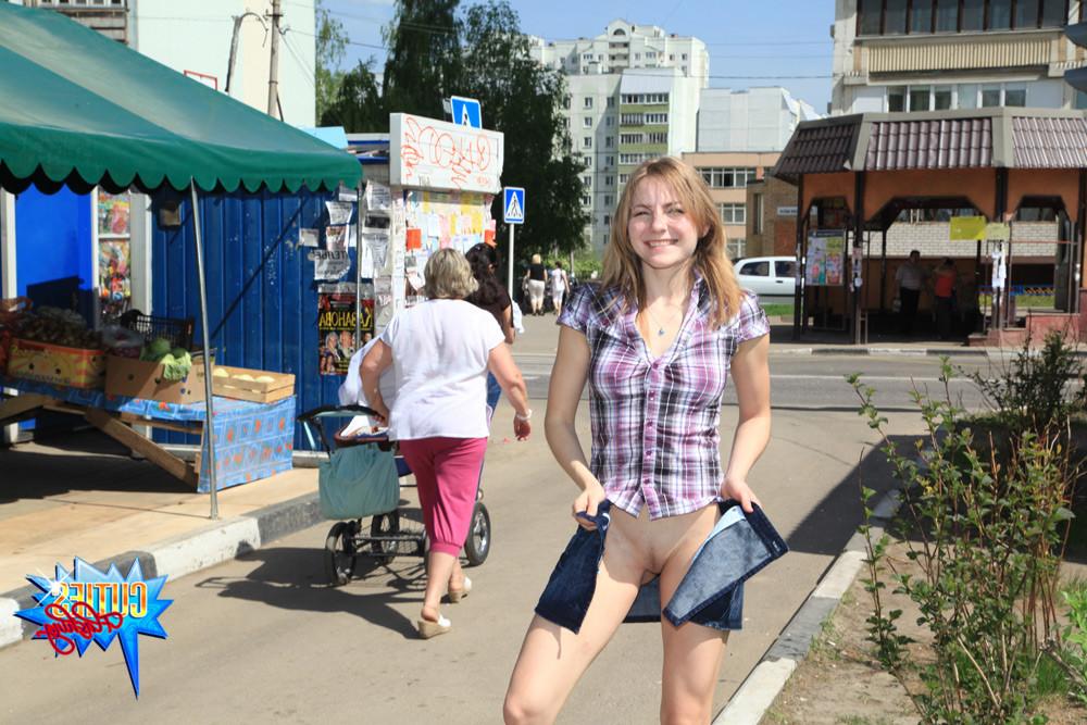 16P Teen unbuttons skirt in public with no panties on